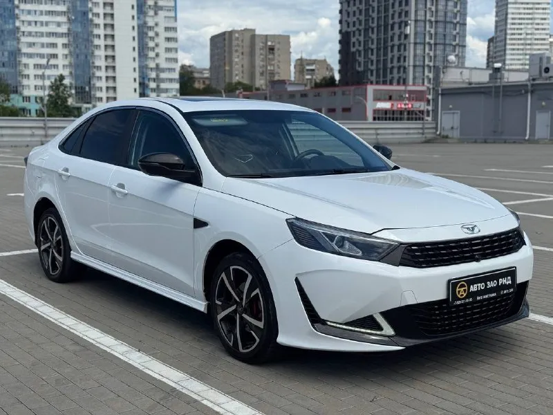 🚘 в продаже kaiyi e5 год выпуска: 2023 пробег на табло: 79 172 км птс: электронный двигатель: 1.5 бензин трансмиссия: cvt vin: xuuja2g20p0001728 цена: 1 050 000 руб. 📞 + 7 (938) 130-35-61 г. ростов-на-дону, тц «сиверс», пр. сиверса, 23 – как нас найти 📍 способы оплаты: — наличные; — кредит (20 банков); — безнал без ндс; — обмен на ваш авто. больше подробностей об авто и способах оплаты узнавайте у менеджера 📲 @autozaorndbot ___________ подбор авто – @auto_zao_bot 🤖 все авто – https://autozao. ru/ 🌐 мы в max. ru/auto_zao_rnd 💬 🗺️ присоединяйтесь к авто зао : — москва — краснодар — авто зао юг (новый регион) - фотография - 2
