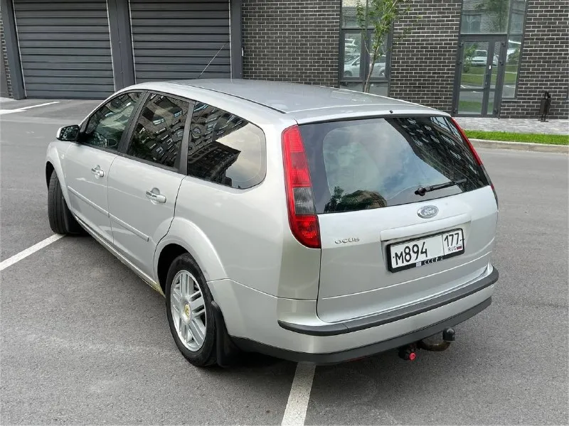 Продам ford focus 2, 1.8, 2007 г. автомобиль в родном окрасе, без дтп. 2 владельца. птс оригинал пробег 162 000 цена: 340 000 по ходовой части ничего не гремит, не стучит. коробка работает без нареканий. комплектация: кондиционер подогрев лобового стекла подогрев заднего стекла подогрев передних сидений 2 передних стеклоподъёмника по двигателю работает ровно, тихо, едет бодро. расход масла около 700 мл на 1000 км по городу, по трассе масло практически не расходует, есть сизый дым. по документам чистый без штрафов и ограничений цену указал минимальную с учетом недостатков находится в ростове-на-дону, александровка +79047773584 вк: vk. ru/vbezborod - фотография - 2