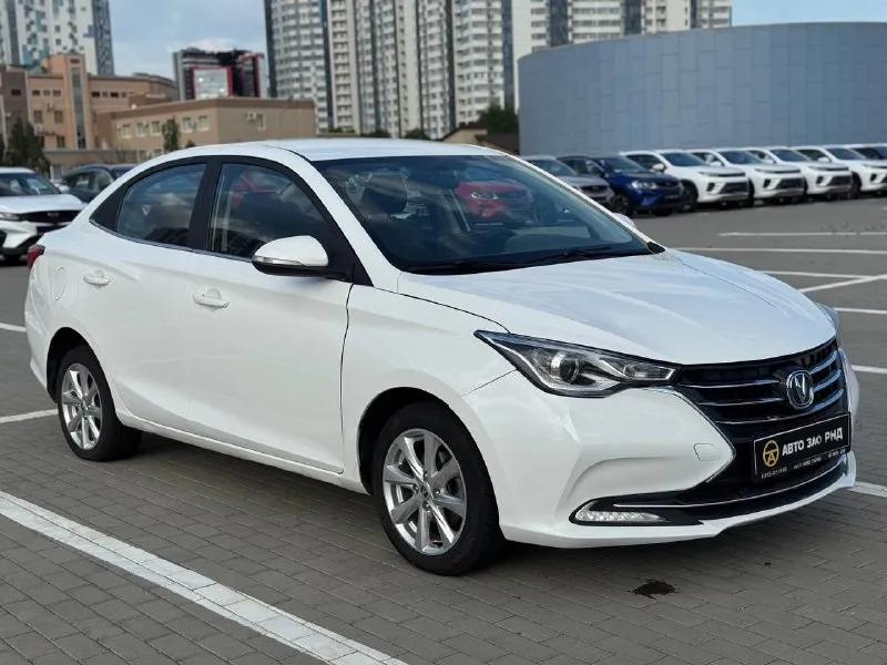 🚘 в продаже changan alsvin год выпуска: 2023 пробег на табло: 55 177 км птс: электронный, юр. чистый двигатель: 1.5 бензин трансмиссия: amt vin: ls5a2ase4pd922445 цена: 760 000 руб. 📞 + 7 (938) 130-35-61 г. ростов-на-дону, тц «сиверс», пр. сиверса, 23 – как нас найти 📍 способы оплаты: — наличные; — кредит (20 банков); — безнал без ндс; — обмен на ваш авто. больше подробностей об авто и способах оплаты узнавайте у менеджера 📲 @autozaorndbot ___________ подбор авто – @auto_zao_bot 🤖 все авто – https://autozao. ru/ 🌐 🗺️ присоединяйтесь к авто зао : — москва — краснодар - фотография - 2