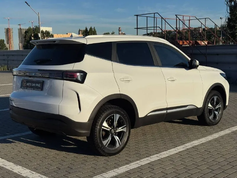 🚘 в продаже chery tiggo 4 год выпуска: 2025 пробег на табло: 24 532 км птс: электронный, юр. чистый двигатель: 1.5 бензин трансмиссия: cvt vin: ededb21b3sc014751 цена: 1 610 000 руб. 📞 + 7 (938) 130-35-61 г. ростов-на-дону, тц «сиверс», пр. сиверса, 23 – как нас найти 📍 способы оплаты: — наличные; — кредит (20 банков); — безнал без ндс; — обмен на ваш авто. больше подробностей об авто и способах оплаты узнавайте у менеджера 📲 @autozaorndbot ___________ подбор авто – @auto_zao_bot 🤖 все авто – https://autozao. ru/ 🌐 🗺️ присоединяйтесь к авто зао : — москва — краснодар - фотография - 3