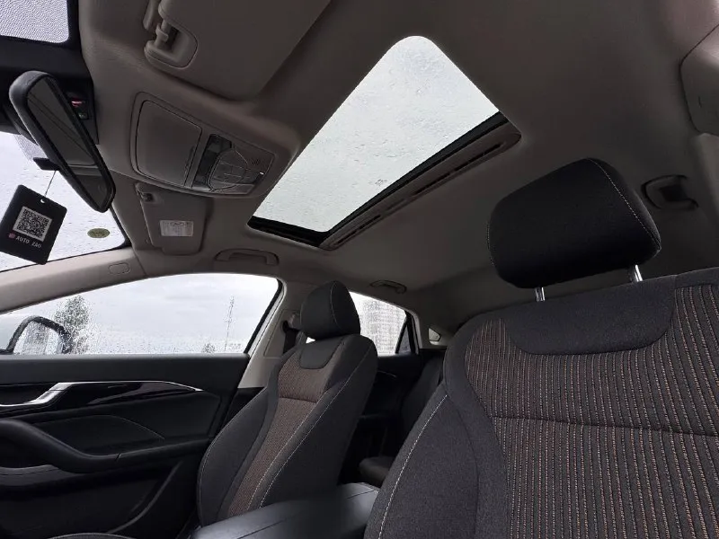 🚘 в продаже faw bestune b70 год выпуска: 2023 пробег на табло: 65 841 км птс: электронный двигатель: 1.5 бензин трансмиссия: at vin: lfp83acc1p1k64676 цена: 1 310 000 руб. 📞 + 7 (938) 130-35-61 г. ростов-на-дону, тц «сиверс», пр. сиверса, 23 – как нас найти 📍 способы оплаты: — наличные; — кредит (20 банков); — безнал без ндс; — обмен на ваш авто. больше подробностей об авто и способах оплаты узнавайте у менеджера 📲 @autozaorndbot ___________ подбор авто – @auto_zao_bot 🤖 все авто – https://autozao. ru/ 🌐 🗺️ присоединяйтесь к авто зао : — москва — краснодар - фотография - 7