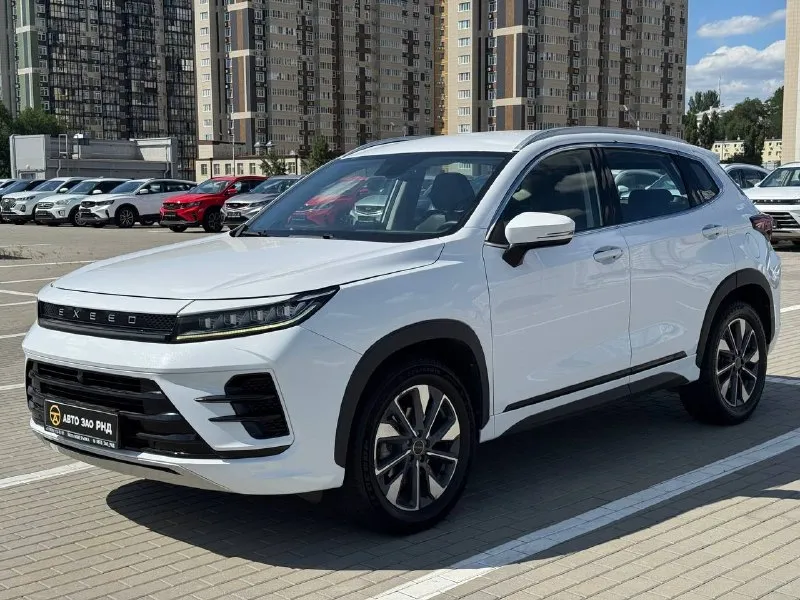 🏁 в продаже exeed lx год выпуска: 2023 пробег на табло: 57 348 км птс: электронный двигатель: 1.5 бензин трансмиссия: cvt vin: lvtdb21bxpe904716 цена: 1 460 000 руб. 📞 + 7 (938) 130-35-61 адрес: г. ростов-на-дону, тц «сиверс», пр. сиверса, 23 – как нас найти способы оплаты: — наличные; — кредит (20 банков); — безнал без ндс; — обмен на ваш авто. больше подробностей об авто и способах оплаты узнавайте у менеджера @autozaorndbot ___________ смотрите все авто в наличии – https://autozao. ru/ 🗺️ присоединяйтесь к авто зао в других городах: — москва — краснодар - фотография - 1