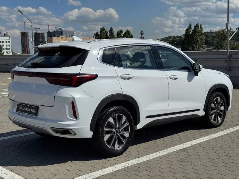 🏁 в продаже exeed lx год выпуска: 2023 пробег на табло: 57 348 км птс: электронный двигатель: 1.5 бензин трансмиссия: cvt vin: lvtdb21bxpe904716 цена: 1 460 000 руб. 📞 + 7 (938) 130-35-61 адрес: г. ростов-на-дону, тц «сиверс», пр. сиверса, 23 – как нас найти способы оплаты: — наличные; — кредит (20 банков); — безнал без ндс; — обмен на ваш авто. больше подробностей об авто и способах оплаты узнавайте у менеджера @autozaorndbot ___________ смотрите все авто в наличии – https://autozao. ru/ 🗺️ присоединяйтесь к авто зао в других городах: — москва — краснодар - фотография - 4