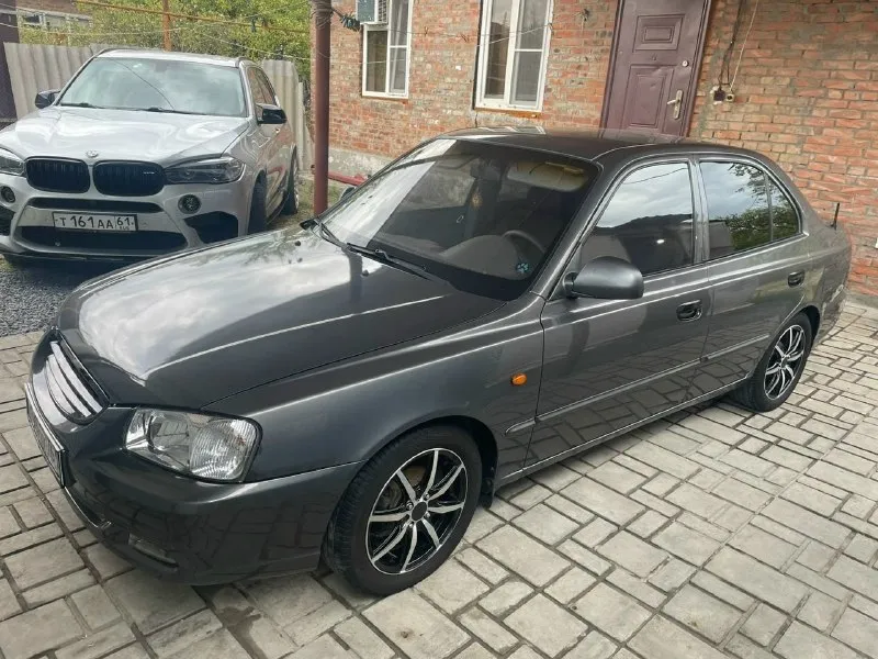 Продаю hyundai accent 1.5
Мт(102)л. С
Год 2008
Птс оригинал
В заводском окрасе за
Исключением двух деталей, не
Критично.
Машина в хорошем состоянии!
Обслужено от и до!
Автотека зелёная!
Два комплекта колёс, зима и лето, новые!
Есть ещё летние на штампах, цена без дисков будет дешевле. .
Цена 520т. Р. Реальному покупателю торг, номера в подарок!. Доп фото, видео отправим
Звонить по номеру телефона-

Контакты:
89187687104 - фотография - 1
