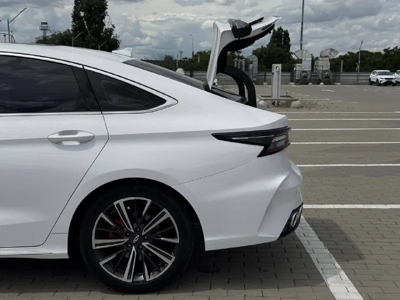 🚘 В продаже chery arrizo
Год выпуска: 2023
Пробег на табло: 64 120 км
Птс: электронный
Двигатель: 1.6 бензин
Трансмиссия: амт
Vin: lvvdc21b6pd257502
Цена: 1 690 000
Новая цена: 1 670 000 руб.
📞 + 7 (938) 130-35-61
Г. Ростов-на-дону, тц «сиверс», пр. Сиверса, 23 – как нас найти 📍
Способы оплаты:
— Наличные;
— Кредит (20 банков);
— Безнал без ндс;
— Обмен на ваш авто.
Больше подробностей об авто и способах оплаты узнавайте у менеджера 📲 @autozaorndbot
___________
Подбор авто – @auto_zao_bot 🤖
Все авто – https://autozao. Ru/ 🌐
Мы в max. Ru/auto_zao_rnd 💬
🗺️ Присоединяйтесь к авто зао :
— Москва
— Краснодар - фотография - 4