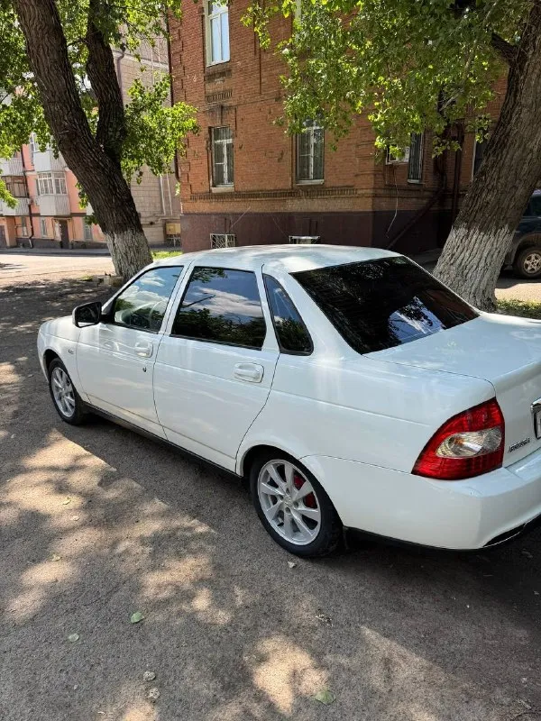 Lada (priora) 1,6 232.000км 630.000💰 -кондер -подогрев сидений -подогрев зеркал -шумка, планшет, музыка -колёса:❄️штампы ☀️сильверы -мотор после капиталки 210 тыс была капиталка масло менялось каждые 5 тыс( бардаль 10 на 40) масло не жрет, доработана головка, сделан портинг, стояли валы гранта спорт, снял и сделал капиталку -форсунки веста спорт -ресивер хрей -выхлоп полная траса стт -коробка 3,9 пара -стоит блокирвока по кузову есть маленькие незначитаельные косяки, камни по трассе и т. д машина моя приезжайте смотрите связь: vk. ru/sula_mma15 номер: 89885433734 - фотография - 3