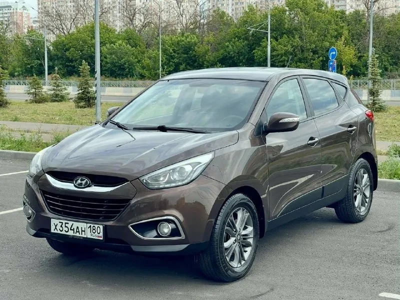 🔥Hyundai ix35 рестайлинг🔥
В шикарном состоянии!
✅Без дтп!
✅В эксплуатации с 2014
✅Мотор 2.0
✅Бензиновый (атмосферный)
✅Коробка автомат 6 ступка
✅Пробег 186 тыс. Км.
✅Автотека зелёная
✅Двигатель работает превосходно без постороннего шума! (и на холодную и на горячую)
✅Авто полностью обслужен! - фотография - 1