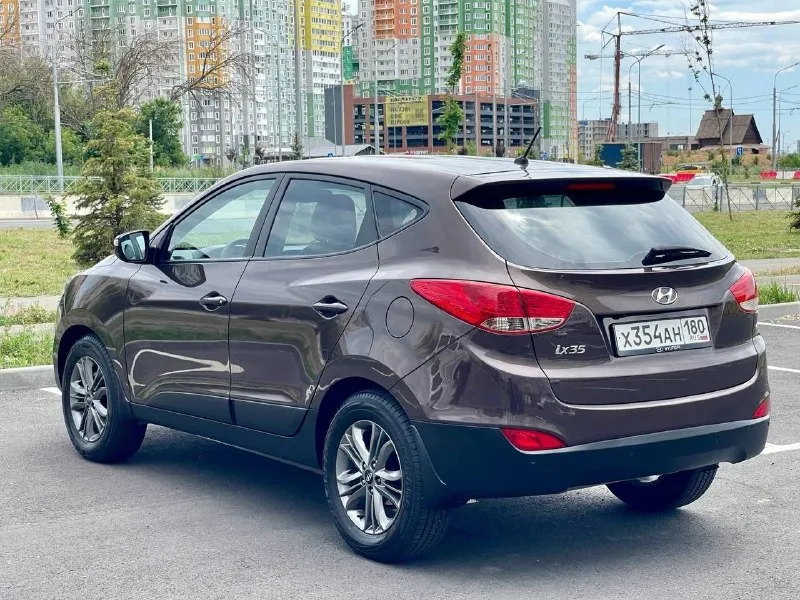 🔥Hyundai ix35 рестайлинг🔥
В шикарном состоянии!
✅Без дтп!
✅В эксплуатации с 2014
✅Мотор 2.0
✅Бензиновый (атмосферный)
✅Коробка автомат 6 ступка
✅Пробег 186 тыс. Км.
✅Автотека зелёная
✅Двигатель работает превосходно без постороннего шума! (и на холодную и на горячую)
✅Авто полностью обслужен! - фотография - 2