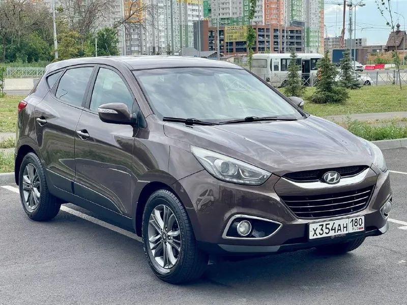 🔥Hyundai ix35 рестайлинг🔥
В шикарном состоянии!
✅Без дтп!
✅В эксплуатации с 2014
✅Мотор 2.0
✅Бензиновый (атмосферный)
✅Коробка автомат 6 ступка
✅Пробег 186 тыс. Км.
✅Автотека зелёная
✅Двигатель работает превосходно без постороннего шума! (и на холодную и на горячую)
✅Авто полностью обслужен! - фотография - 3
