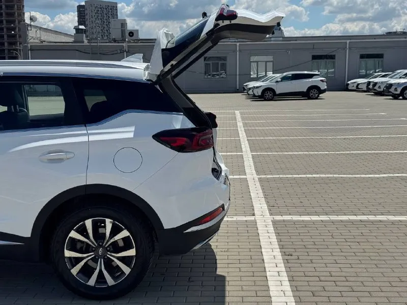 🏁 В продаже chery tiggo 7 pro
Год выпуска: 2023
Пробег на табло: 82 767 км
Птс: электронный
Двигатель: 1.5 бензин
Трансмиссия: cvt
Vin: lvvdb21bxpd768598
Цена: 1 300 000 руб.
📞 + 7 (938) 130-35-61
Адрес: г. Ростов-на-дону,
Тц «сиверс», пр. Сиверса, 23 – как нас найти
Способы оплаты:
— Наличные;
— Кредит (20 банков);
— Безнал без ндс;
— Обмен на ваш авто.
Больше подробностей об авто и способах оплаты узнавайте у менеджера @autozaorndbot
___________
Смотрите все авто в наличии – https://autozao. Ru/
🗺️ Присоединяйтесь к авто зао в других городах:
— Москва
— Краснодар - фотография - 6