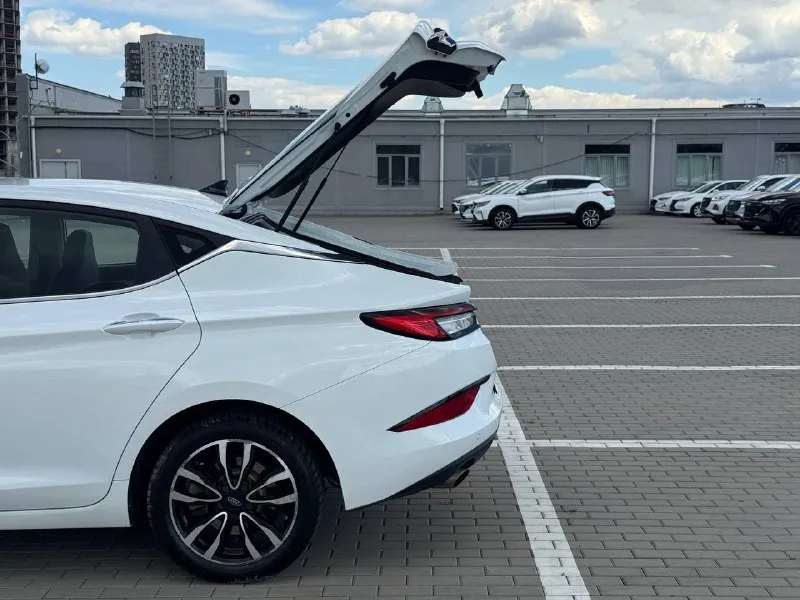 🏁 В продаже jac j7

Год выпуска: 2023
Пробег на табло: 76 989 км
Птс: электронный
Двигатель: 1.5 бензин
Трансмиссия: cvt

Vin: mx1j7aggxpk029647
Цена: 940 000 руб.

📞 + 7 (938) 130-35-61

Адрес: г. Ростов-на-дону,
Тц «сиверс», пр. Сиверса, 23 – как нас найти

Способы оплаты:
— Наличные;
— Кредит (20 банков);
— Безнал без ндс;
— Обмен на ваш авто.

Больше подробностей об авто и способах оплаты узнавайте у менеджера @autozaorndbot
___________

Смотрите все авто в наличии – https://autozao. Ru/

🗺️ Присоединяйтесь к авто зао в других городах:

— Москва
— Краснодар - фотография - 5