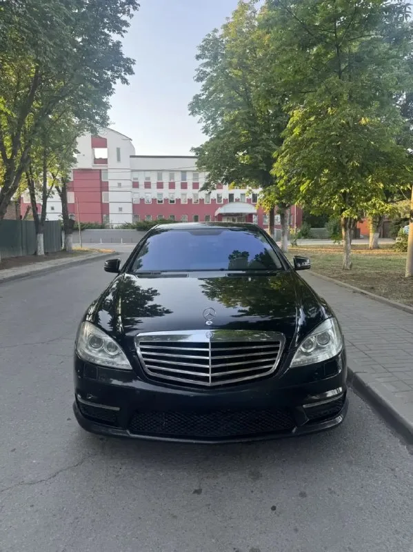 В продаже живой w221 вариант для тех кто ищет авто для себя.
Цена 1.480
По факту 2 хозяина, авто ездил только в ростове.
2008Г. 5.5 надежный м273 без задиров
Пробег 275т

Контакты:
89281923911 - фотография - 1