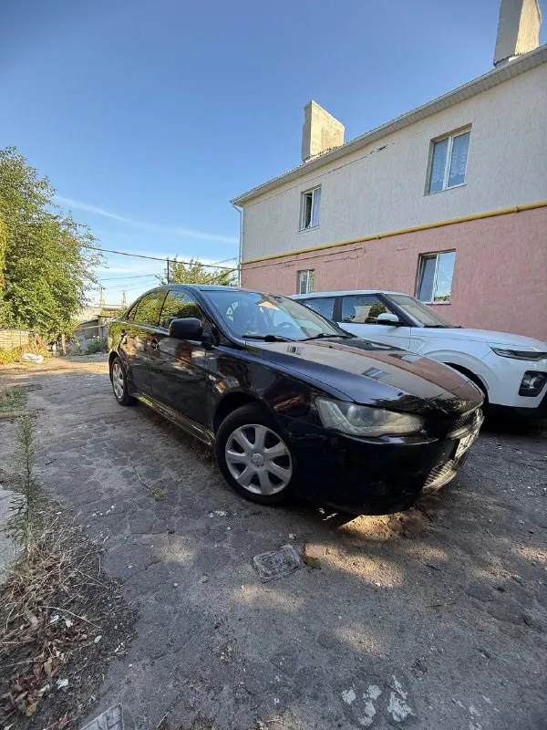 Здравствуйте! mitsubishi lancer x цена: 920 000р город: мариуполь год выпуска: 2011 пробег: 105 000км двигатель: 1.5 топливо: бензин кпп: автомат собственник: да телефон: +79497067554 максимальная комплектация с двигателем 1, 5! покупали на официальном диллере мицубиси!сделано полное to!bluetooth, 5-air bag srs, климат-контроль, громкая связь, управление магнитолой и телефоном на руле, ксенон и т. д! небольшой расход топлива!отличное состояние! - фотография - 2