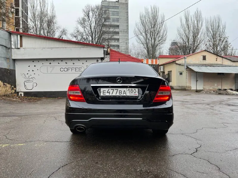 Мерседес с180. 2012 год. 1.6 турбо. amg пакет. салон в хорошем состоянии. запретов нет. ходовка вся обслужена. навесное на двигателе всё новое, кроме помпы. резина зима. незначительные косяки по кузову. требует ремонта двигателя. по двигателю ошибок нет, провернуло вкладыш. машина заводится. цена 900т. реальному покупателю торг у капота. осмотр в г. донецк +79498232010 все вопросы по телефону. - фотография - 5