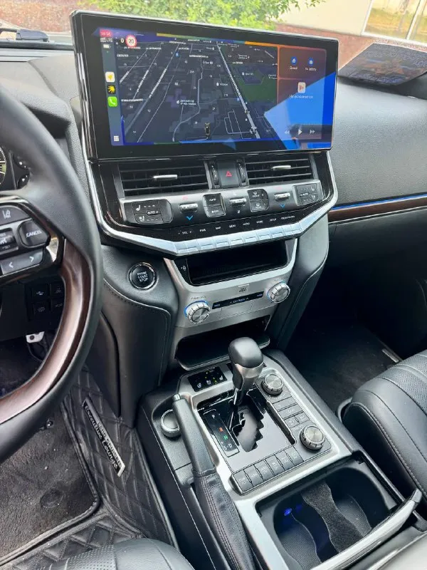 Toyota land cruiser 200 2019г. пробег 251000км цена: 7850000₽ тел: +79183332217 авто в максимальной комплектации excalibur на пеневмо подвеске lexus lx. машина в идеальном состоянии по машине я второй владелец, были регистрации в связи с заменой номеров, машина полностью оклеена в броне пленку, автомобиль полностью в родном окрасе без единой аварии, любая проверка приветствуется, на авто установлена дорогая спутниковая сигнализация, новая мультимедиа и щиток приборов не китай, канадская фирма! также установлена подсветка салона mtf, передние стекла оклеены атермальной пленкой которая на солнце затемняется, также установлены диски wald r22 на летней резине и зимняя резина на родных дисках r20, заменена тормозная система, установлен дорогой круговой обзор в замен родного, установлена проекция, доводчики всех дверей, фирменная блокировка акпп toyota и еще много чего перечислять!!! торг у капота, площадкам не беспокоить! - фотография - 8