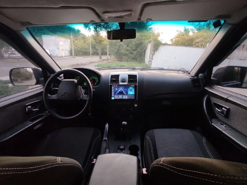 Уаз патриот год: 2015 дополнительная информация: мотор 409 2.7/128лс. 5мкпп. технически и косметически в отличном состоянии. без коррозии и аварий, автомобиль обработан. кондиционер, две печки, хорошая мультимедиа, подогрев сидений, привод и подогрев зеркал. машина в отличном состоянии, ничего обслуживать и делать не нужно. зеленая автотека, без аварий осмотр донецк, калининский цена: 685 т. руб. торг +7(949)77-101-77 📞 звоните: +7(949)7710177 - фотография - 7