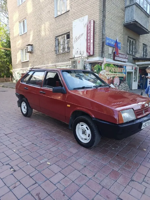 Продам ваз 2109. в хорошим состоянии 1.5 работает как часики. коробка-пятиступка. переключай отлично, не выбивает. авто без вложений в достойном состоянии. новая резина. приятный салон. музыка. автомобиль полностью обслужен. любой вид оформления. остальные вопросы по телефону. цена. 160. торг. донецк. + 7 (949). 560-91-17. 📞 звоните: +7(949)5609117 - фотография - 3