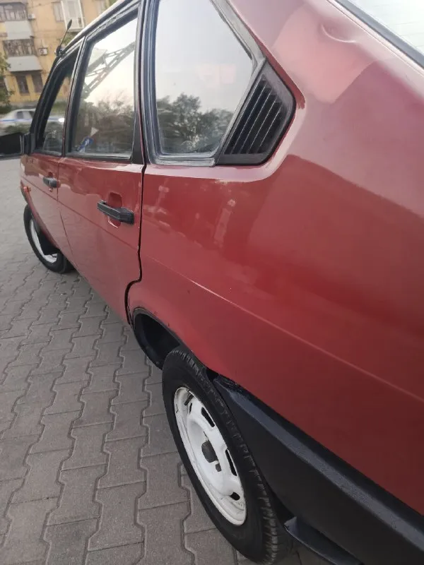 Продам ваз 2109. в хорошим состоянии 1.5 работает как часики. коробка-пятиступка. переключай отлично, не выбивает. авто без вложений в достойном состоянии. новая резина. приятный салон. музыка. автомобиль полностью обслужен. любой вид оформления. остальные вопросы по телефону. цена. 160. торг. донецк. + 7 (949). 560-91-17. 📞 звоните: +7(949)5609117 - фотография - 8
