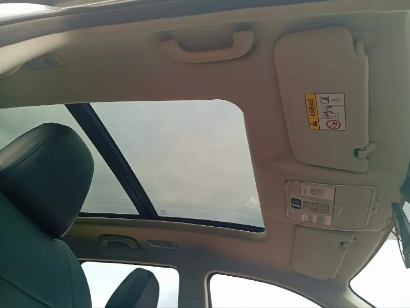 Продам changan cs35 plus в новом состоянии. пробег 11т. , или обменяю на газель 4х метровую с вашей доплатой. причина продажи - нужен грузовой автомобиль. по машине: -двигатель: 1,4-литровый бензиновый турбомотор мощностью 150 л. с. -трансмиссия: 7-ступенчатая роботизированная коробка передач (dct) с двойным «мокрым» сцеплением. -привод: передний. комплектация: безопасность: системы abs, esp, электронный распределитель тормозных усилий (ebd), фронтальные подушки безопасности и крепления isofix. комфорт: климат-контроль, многофункциональный руль с кожаной отделкой, сенсорный мультимедийный экран с поддержкой apple carplay и android auto. зимние опции: обогрев передних сидений, стёкол и зеркал. расширенные технологии: адаптивный круиз-контроль, система предупреждения о риске столкновения (fcw), автоматическое экстренное торможение (aeb), датчик дождя и контроль слепых зон. дополнительный комфорт: панорамная крыша с электроприводом, подогрев задних сидений, электрорегулиров 📞 звоните: +7(949)3714230 - фотография - 10