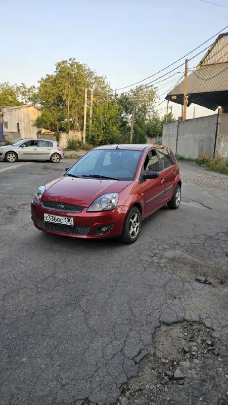 Продам: форд фиеста год: 2006 двс: 1.25 кпп: механика пробег : 113.000км газ: евро-4 (вписан) цена:... - фотография