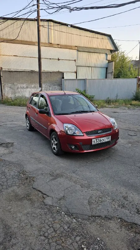 Продам: форд фиеста год: 2006 двс: 1.25 кпп: механика пробег : 113.000км газ: евро-4 (вписан) цена: 420к торг у капота собственник, во владении больше 4х лет. +79495216165 по мотору и кпп без нареканий. по ходовой без вопросов, из последнего перебрал задние тормоза и стойки: тормозные барабаны, колодки, механизмы, цилиндры, амортизаторы все стоит новое. резина лето покупал в начале сезона - фотография - 3