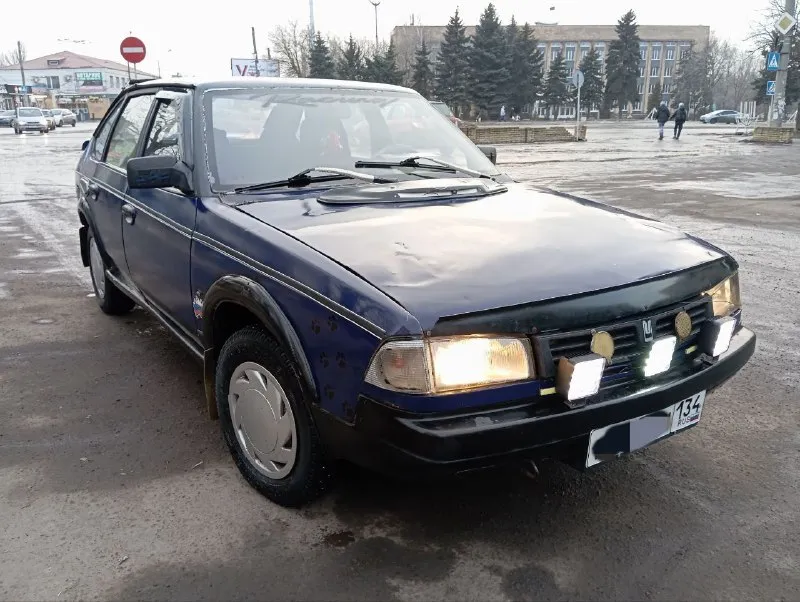 Продам москвич 2141 святогор 2000 г. в. двигатель 1,7 ваз нива. новые карбюратор, бензонасос, катушк... - фотография