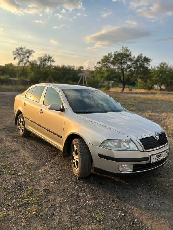 Продам skoda октавия а5 2006 года 1.6 mpi на механике в хорошем состоянии 800000 осмотр город шахтёрск +79494252898 📞 звоните: +7(949)4252898 - фотография - 2