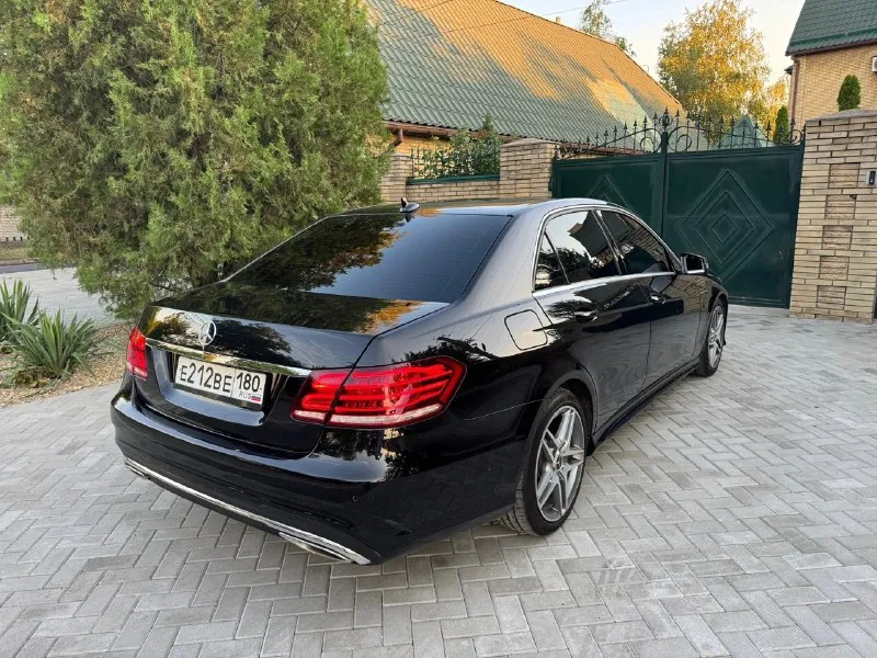 🚗продам!!!🚗 🚗mercedes-benz е-класс 212 🚗 рестайлинг аmg-пакет авто в родном окрасе не бит не крашен автотека зеленая❗️машина в идеальном состоянии, как внешне так и технически❗️ обслужена вложений не каких не требуеться❗️ я хозяин, документы в полном порядке! год выпуска-2014. пробег родной 190.000т мотор 2 л-turbo коробка передач -7 ступенчатый автомат(полноценный ) климат контроль 2-х зонный подогрев сидений стеклоподъемники -4 парктроник зад-перед! система контроля слепых зон круиз контроль система удерживания полосы улучшенная система безопастности мультимедийная система сигнализация-центральный замок! цена 2.250.000 руб. тел;+7949-864-30-45 тел;+7949-899-78-42 осмотр г. харцызк 📞 звоните: +7(949)8643045 - фотография - 5