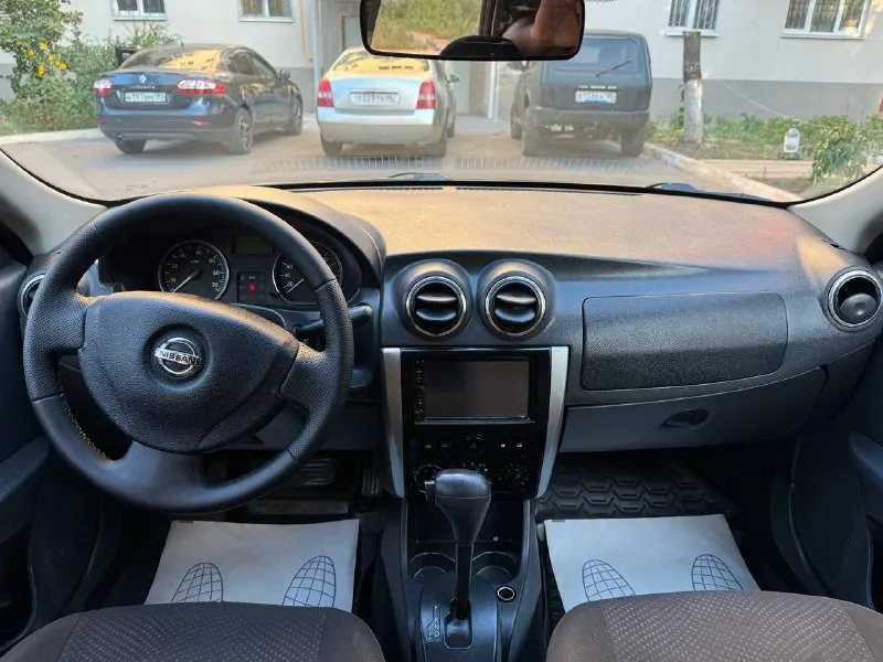 Nissan almera цена - 648.000₽ город - мариуполь год выпуска - 2014 пробег - 148.000 км топливо - бензин модификация- 1.6 кпп - автомат собственник - да +79494572485 птс оригинал 1 владелец!✅ автомобиль в отличном состоянии!!! весной было пройдено то заменены все расходники. кондиционер полностью обслужен месяц назад!за машиной всегда вёлся своевременный уход, денег в авто не жалели! авто полностью обслужено. техника вся на отлично, кузов без гнили, дно идеальное. документы абсолютно чистые доп. инфо. по телефону. эур✅️ abs✅️ кондиционер✅️ эл. подъёмники✅️ подогревы сидений✅ аудио система с bluetooth✅ подушки безопасности ✅️ - фотография - 7