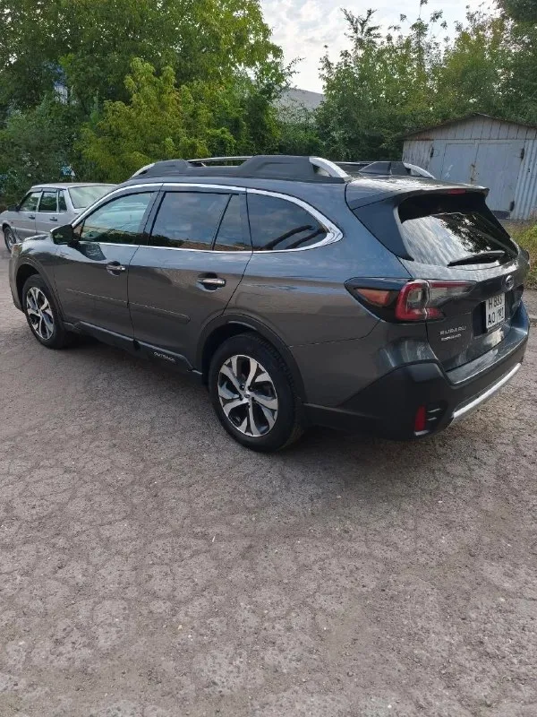 Выпуск 12/2020, по вин 2021 4s4btgpd8m3158393 не бита, в родном окрасе. полностью обслужена, все регламенты соблюдены. два комплекта резины, два комплекта ковриков. топовая комплектация touring xt - двигатель 2,4 турбо- 264 л/с комфорт: задняя и передняя камеры; усилитель руля; бортовой компьютер; память боковых зеркал; двухзонный климат-контроль; запуск двигателя с кнопки; система доступа без ключа; электроскладывание зеркал; адаптивный круиз-контроль; регулировка руля по вылету и высоте; дистанционный запуск двигателя; электропривод крышки багажника; задние и передние электростеклоподъёмники; открытие багажника без помощи рук; многофункциональное рулевое колесо; подрулевые лепестки переключения передач. обзор: датчик света; датчик дождя; светодиодные фары; дневные ходовые огни; противотуманные фары; система адаптивного освещения; система управления дальним светом; самозатемняющееся зеркало заднего вида. салон: люк; кожа (материал салона); подогрев задних сидений; памят 📞 звоните: +7(959)2983333 - фотография - 5