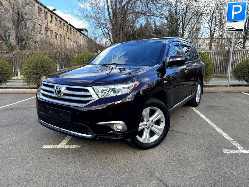 Toyota highlander, 2012 3.5 автомат, 267000 км. автомобиль в безупречном внешнем и техническом состо... - фотография