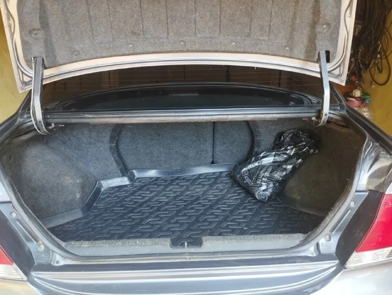 Продам mitsubishi лансер 9.2006г. р объем 1.6.на механике. пробег 193т. км. установлен газ евро 4. резина лето новая, зима на штамповках. обесшумлена, днище и пороги не гнелые. климат контроль. цена 400т. р+торг телефон+7949 403 23 41. авто находится в енакиево. 📞 звоните: +7(949)4032341 - фотография - 7