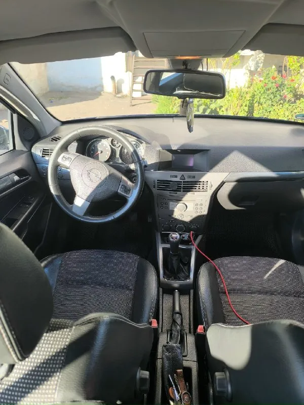 Продам opel astra h 2004г. 1.8 бензин механика цена 470000₽ донецк +79493615589 📞 звоните: +7(949)3615589 - фотография - 7