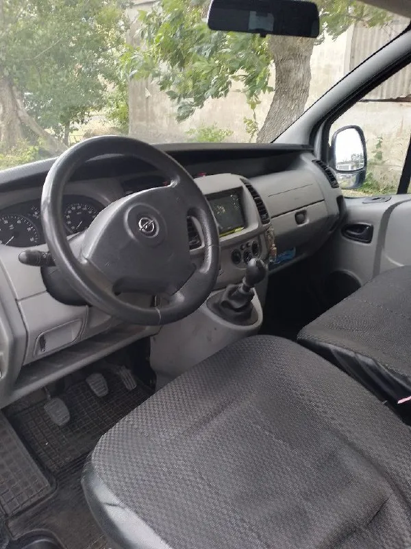 Продам opel vivaro 2002 г. в. двигател 1.9 dti двс и кпп после ремонта. ходовая вся пересыпана. надо заменить радиатор кондея он куплен. кузов в отличном состоянии, заводской пассажир, резина зима-лето на дисках в перевозках не участвовал цена 1 200 000₽ торез торг +7949-388-08-77 📞 звоните: +7(949)3880877 - фотография - 10