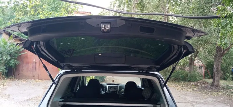 Продам subaru форестер sh 2008 года выпуска пробег 253000 км пробег реальный. автомобиль в отличном состоянии полностью обслужен, я один владелец документы в порядке, штрафов и ограничений нет. хороший и надёжный автомобиль : постоянный полный привод, кпп механика есть пониженная передача, система курсовой стабилизации, независимая подвеска, электростеклоподъемники 4, круиз контроль, мультируль с управлением аудио системой и круизом магнитола на 6 дисков, сигнализация с обратной связью, климат контроль, подогрев сидений перед и зад, гур, легкосплавные диски r17. цена 1350000 руб. т. +79493207313 александр. 📞 +7(949)3207313 📞 звоните: +7(949)3207313 - фотография - 7