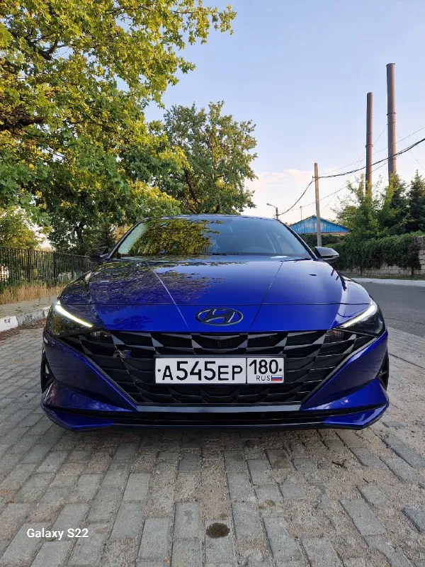 Продам hyundai elantra cn7 2021 kомплeктация:active+audio pack (средняя) - 1.6 литpa - коробка 6 сту... - фотография