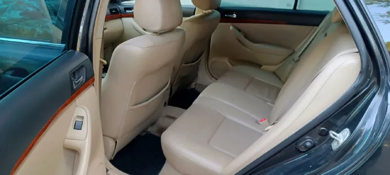 Toyota avensis год выпуска 2003 2.0 кпп механика пробег 330 тыс продается отличная тойта, состояние хорошее на полном ходу, вложений не требует, новая резина, климат работает, полный электроракет, ходовая часть вложений не требует, масло только заменил, почти вся машина в родном окрасе, есть пару деталей вторичный окрас без шпаклёвки, машина местная не пригон, цена 700000 тыс, торг, интересует обмен, киевский район, тел+79493152333 📞 звоните: +7(949)3152333 - фотография - 7