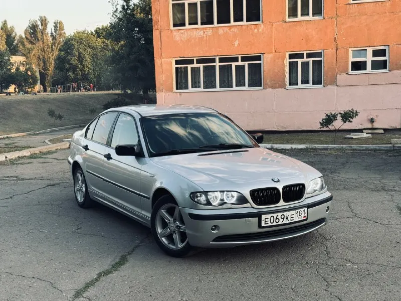 🚘 bmw e46 рестайлинг — стильный и бодрый авто! • двигатель — бензин: 2.0л (143 л. с). • коробка — механика. • привод — задний. • год выпуска — 2002г. • пробег — 387.000км. • топливо — бензин. • резина — michelin r16 (лето). 🎁 зима michelin на литых дисках в подарок! ✅ легендарный авто в отличном состоянии по хорошей цене: • салон максимально ухожен. • подкапотка, ходовая, кузов — без сюрпризов. • ни гнили, ни ржавчины. • масло не жрет, электрика и климат, работает идеально. • музыка, стеклоподъемники и т. д. функционируют "на ура"! 💲 цена: 870.000₽ 📍 находится: г. красный луч 📞 тел: +7 959 164 93 81 📱 telegram: @moveanway - фотография - 3