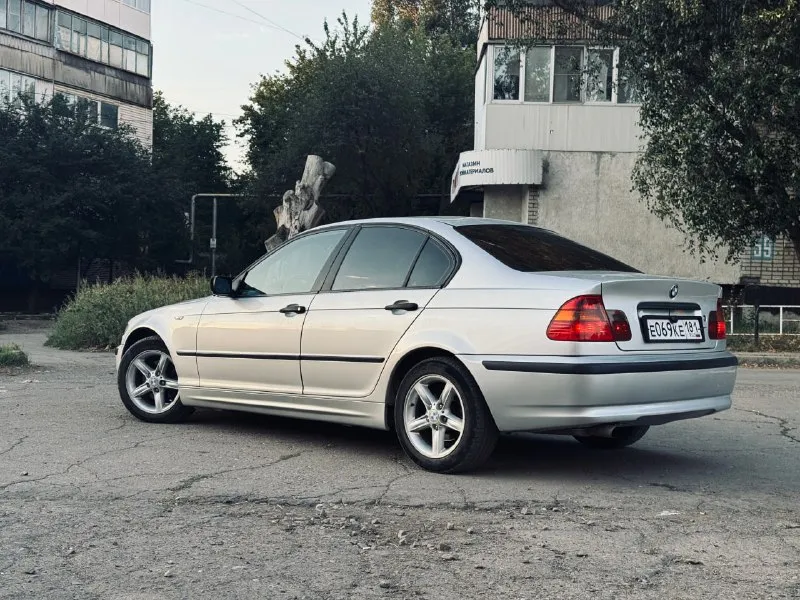 🚘 bmw e46 рестайлинг — стильный и бодрый авто! • двигатель — бензин: 2.0л (143 л. с). • коробка — механика. • привод — задний. • год выпуска — 2002г. • пробег — 387.000км. • топливо — бензин. • резина — michelin r16 (лето). 🎁 зима michelin на литых дисках в подарок! ✅ легендарный авто в отличном состоянии по хорошей цене: • салон максимально ухожен. • подкапотка, ходовая, кузов — без сюрпризов. • ни гнили, ни ржавчины. • масло не жрет, электрика и климат, работает идеально. • музыка, стеклоподъемники и т. д. функционируют "на ура"! 💲 цена: 870.000₽ 📍 находится: г. красный луч 📞 тел: +7 959 164 93 81 📱 telegram: @moveanway - фотография - 6