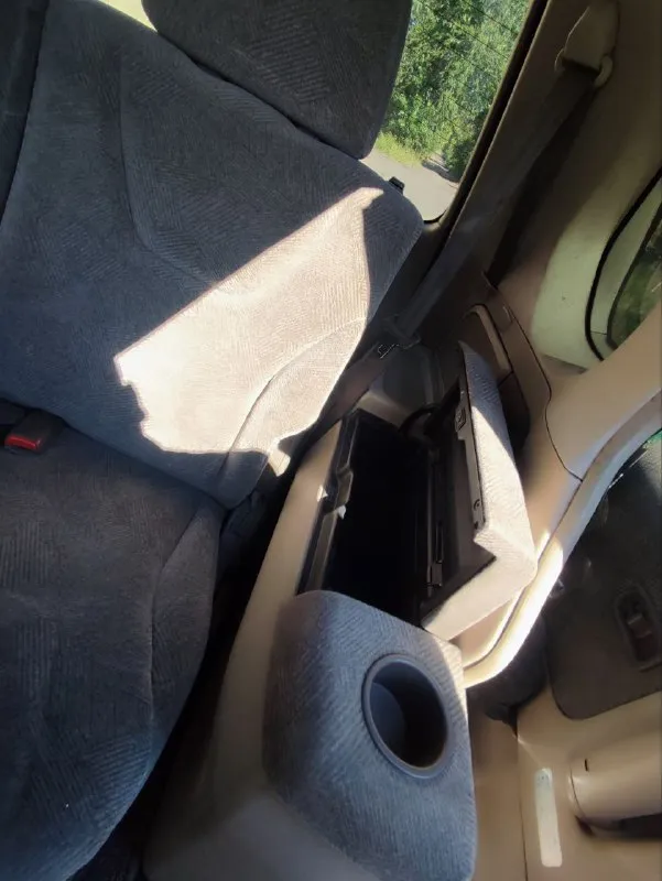 Mitsubishi rvr,1999, 1.8, бензин, коробка автомат машина в хорошем состоянии на ходу двигатель масло не кушает не троит по ходовой части нужно поменять задние сайлентблоки они куплены коробка передач в хорошем состоянии не пинает переключается плавно документы готовы к продаже снята с учёта цена : 480 000 г. шахты все интересующие вопросы по телефону 8-908-179-43-94 - фотография - 9