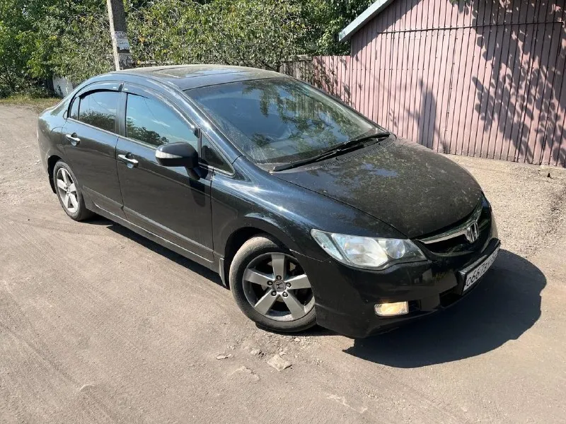 Продам хонда сивик 2008 год мотор 1.8 акпп максимальная комплектация состояние автомобиля достойное внимания полностью обслужена цена 925 тысяч торг только реальному покупателю +79495093939 📞 звоните: +7(949)5093939 - фотография - 5