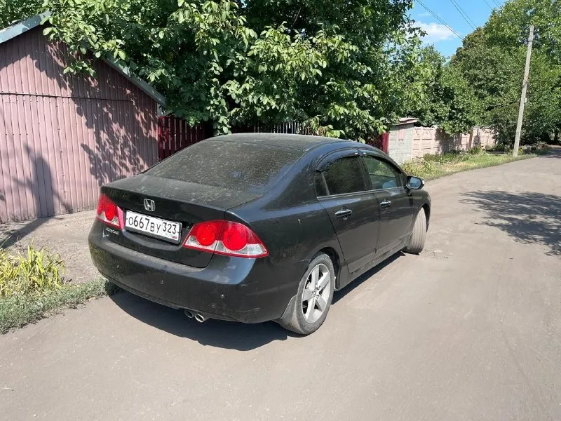 Продам хонда сивик 2008 год мотор 1.8 акпп максимальная комплектация состояние автомобиля достойное внимания полностью обслужена цена 925 тысяч торг только реальному покупателю +79495093939 📞 звоните: +7(949)5093939 - фотография - 6