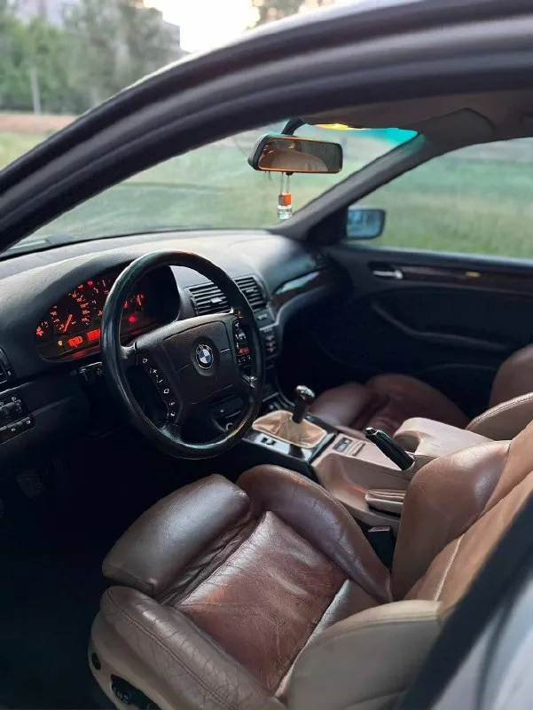 Автор: [ bmw e46 2.2 турбо 1999 года. в отличном техническом состоянии, масло от замены до замены масложор отсутствует, не заколхожена, ухоженный салон, электрика исправна, каждая кнопочка работает каждая лампочка моргает, что касаемо общего состояния довезет куда угодно, есть пару моментов по лкп, дыр и гнилья нету, вид не портит, на езду не влияет, некогда заниматься, вопросы с лкп решаемые на них будет обоснованный торг, документы кристально чистые любой вид переоформления, рассматриваю обмен на внедорожник в приоритете grand cherokee, или же что-то из ваших вариантов, вместе с машиной отдам ее родные 15 диски, на данный момент стоят 16 в отличном состоянии и хорошей резине. цена 550 торг отличный, пишите звоните +7 (949) 562-24-85.. ❗❗❗наш телеграм канал [ бесплатное размещение за репост ❗❗❗ 📞 звоните: +7(949)5622485 - фотография - 2