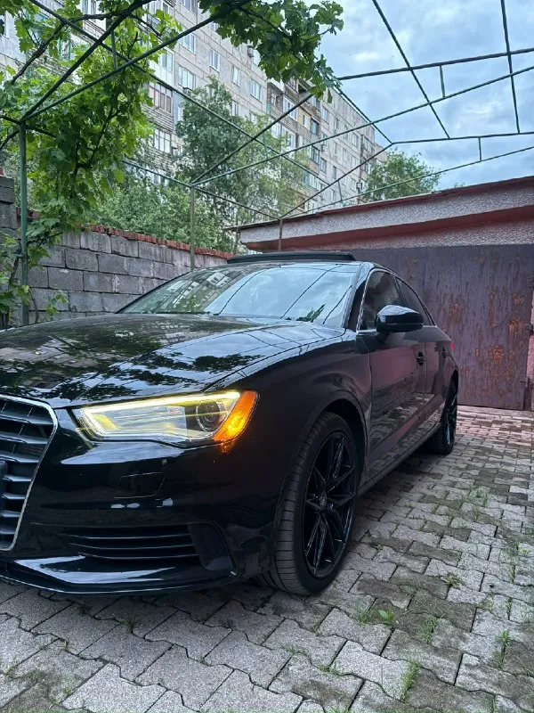 Audi a3 2014 год 1.8 автомат ❗️самая полная комплектация из всех возможных ❗️ ❗️единственный владелец на всю историю с салона ❗️ ❗️родной пробег, родная краска в круг, родные стекла, и многие другие факторы нового автомобиля❗️ технически в идеальном состоянии 162.000 пробега коробка, двигатель, ходовая, электрика, салон- состояние нового авто🤌🏻 полностью обслужена включая кондиционер ✅ машина сток, не прошивалась, сделан только выхлоп до катализатора ( который цел, не трогался ) по салону сделана подсветка, в багажнике оригинальный саб ❗️ линзы в фары стоят в оригинальные места bi-led aozoom black king kong. ❗️ то масла делал каждые 5000, масло только motul. диски 18” rohana rfx13. резина goodyear efficient grip performance(пробег на ней 8500 км) третья машина в семье, выходного дня, не курю, животных не возил ! идеал❗️ переоформление обязательное ✅ 1.62 с торгом адекватным ! макеевка +79496423118 📞 звоните: +7(949)6423118 - фотография - 3
