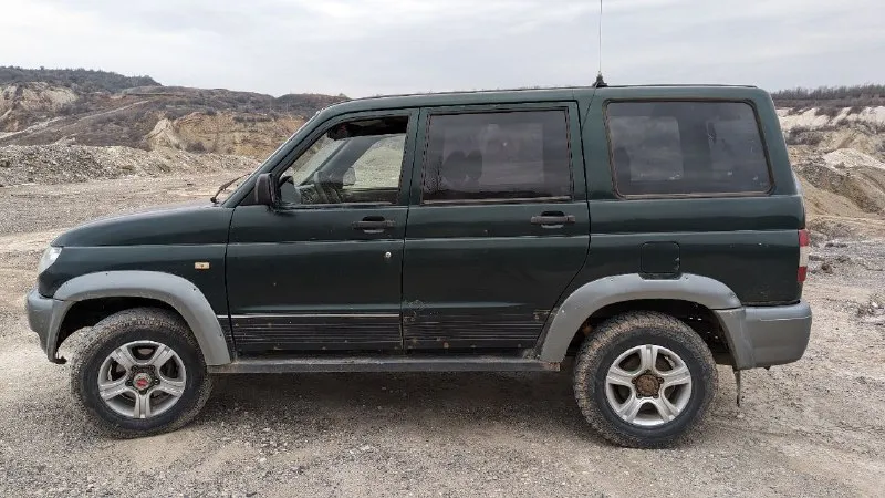 Продам уаз патриот 2006г. бензин. состояние агрегатных частей на 5-ку, проблемы есть по кузову. подробнее и по всем вопросам: 79493163048 или в тг @bagiio98 350.000р. 📞 звоните: +7(949)3163048 - фотография - 8