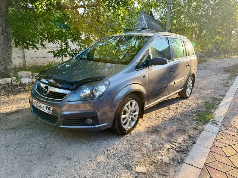 Opel zafira b 2006 года выпуска, эксплуатация с 2007! бензин механика, 257 тыс км пробег! двигатель... - фотография