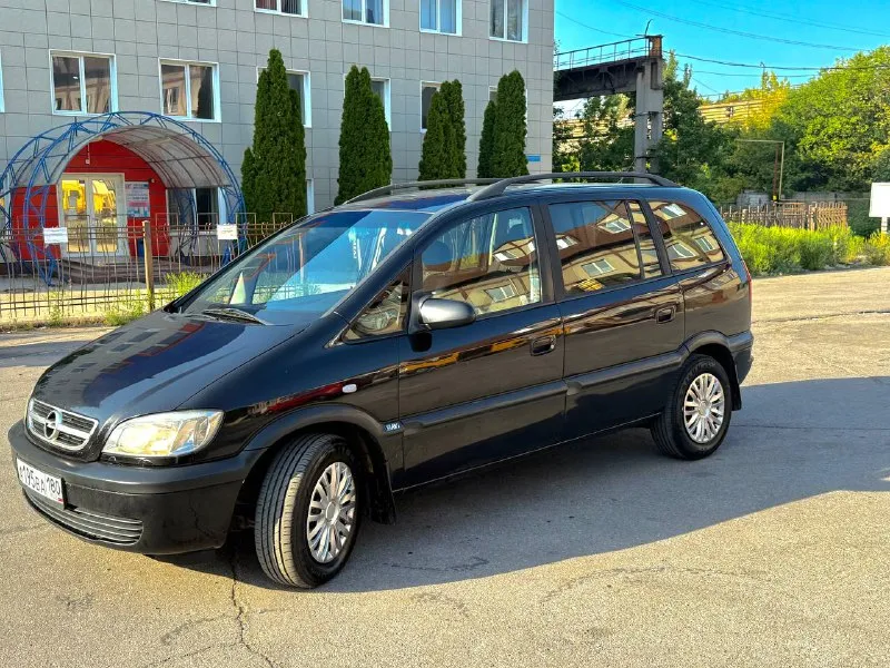 Продаю opel zafira a(опель зафира) 2004 года выпуска рестайлинг. родной пробег 238.000 пригнана с германии в 2020 году, с этого момента 1 собственник. авто в отличном состояние. узаконенное гбо 4 поколения обслуженный мотор 1.6 работает прекрасно, коробка также в отличном состояние, ходовая часть в идеале кузов авто не гнилой!пороги, арки целые! более подробно расскажу по телефону юридически чистый автомобиль 510.000 донецк +79495097888 - фотография - 2