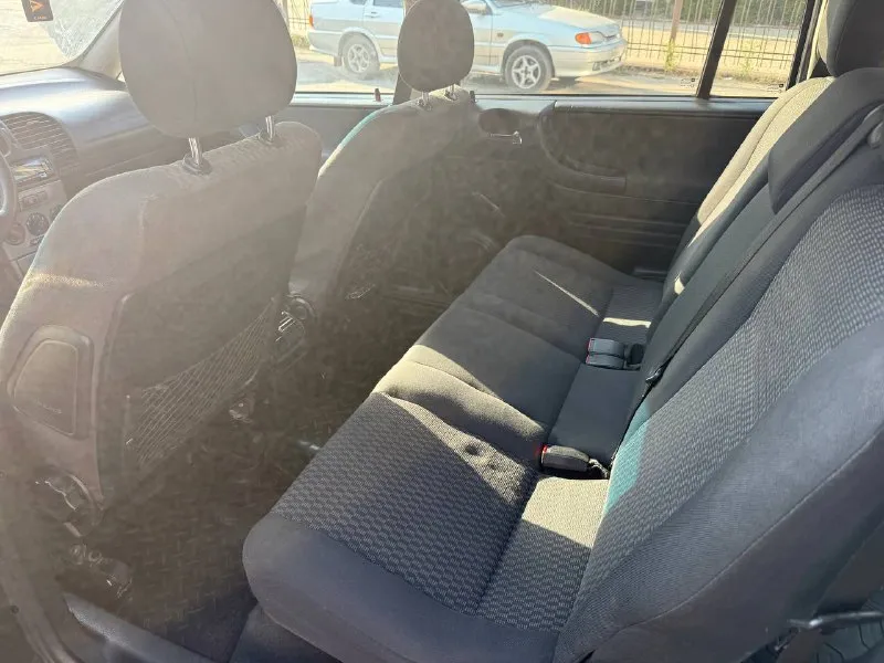 Продаю opel zafira a(опель зафира) 2004 года выпуска рестайлинг. родной пробег 238.000 пригнана с германии в 2020 году, с этого момента 1 собственник. авто в отличном состояние. узаконенное гбо 4 поколения обслуженный мотор 1.6 работает прекрасно, коробка также в отличном состояние, ходовая часть в идеале кузов авто не гнилой!пороги, арки целые! более подробно расскажу по телефону юридически чистый автомобиль 510.000 донецк +79495097888 - фотография - 7