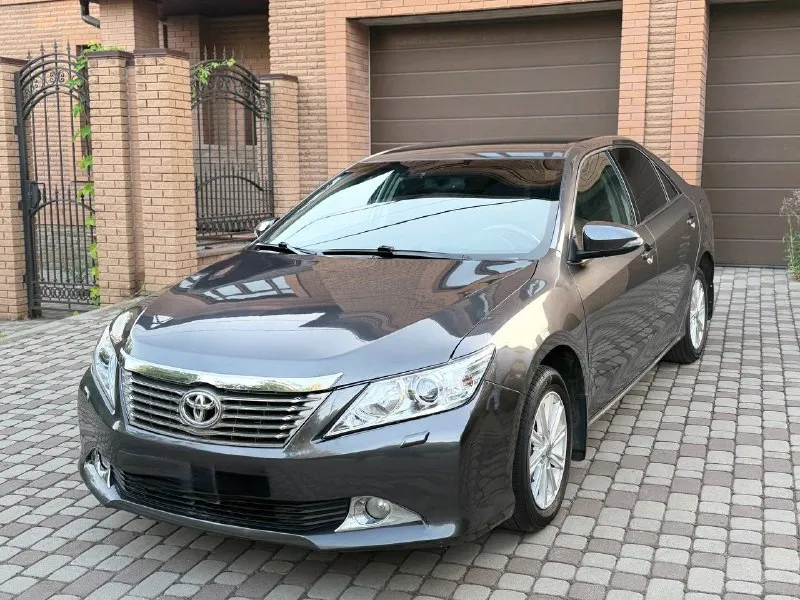 В продаже toyota camry год выпуска 2013 авто в идеальном состоянии всегда был вовремя обслужен для п... - фотография