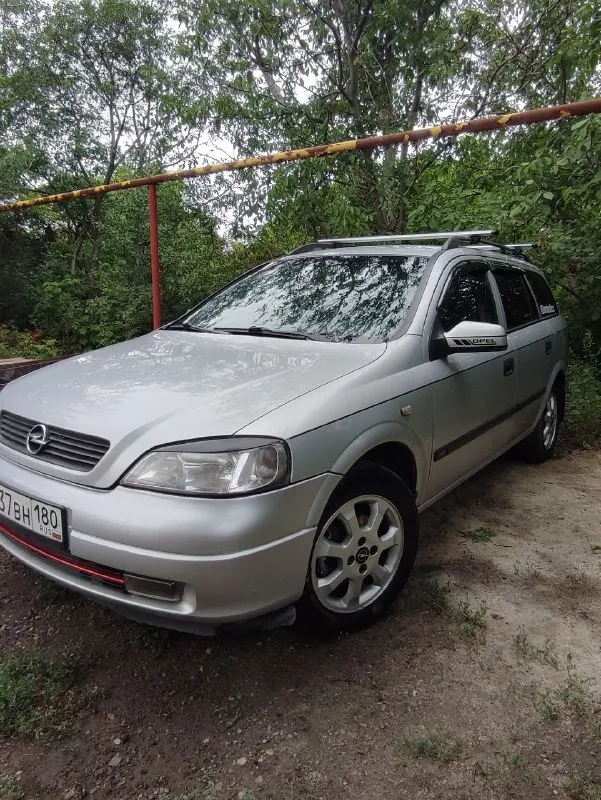 Продаю опель астра g 2001года рождения;)! 230т. пробег. .. двигатель 1.6..16клапанный газ вписан в техпаспорт. .. но его снял предыдущий владелец. .. (отдам все что осталось от этого акта вандализма;))) по двигателю че делали. , меняли маслосъёмные колпачки. . сцепление диск хорший выжимной новый. .. грм с помпой 15т. , назад. .. кондиционер заправлен, акуму 1.5 года. , антифриз и масла все поменяны. … рейка перебрана. .. пороги и задние кобылки переварены. .(при необходимости косметика) дно целое. ходовка практически вся поменяна. ... новый ручник и задние суппорта. , опоры двигателя новые. .. багажник зашумлен. . потолок перетянут. .. комплектация комфорт. .. подогрев передних сидени птф завод. регулировка руля. , (высота. ..и вылет) мульти руль. 2дин магнитола с камерой заднего вида регистратор. .. парктроник зад. . сигнализация с автозапуском. , лобаш новый. ( старый был запесочен) резина лето хорошее. на литье зима на штампах две пары. стоимость самолёта 400т₽. без торга! +79493311715 - фотография - 2